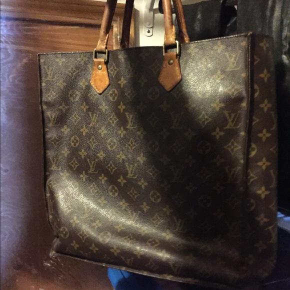 Authentic Vintage Louis Vuitton **Authentic - Picture 3 of 5